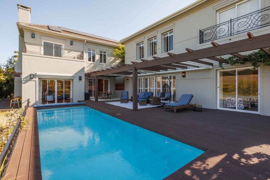 5 Bedroom Property for Sale in Val De Vie Estate Western Cape